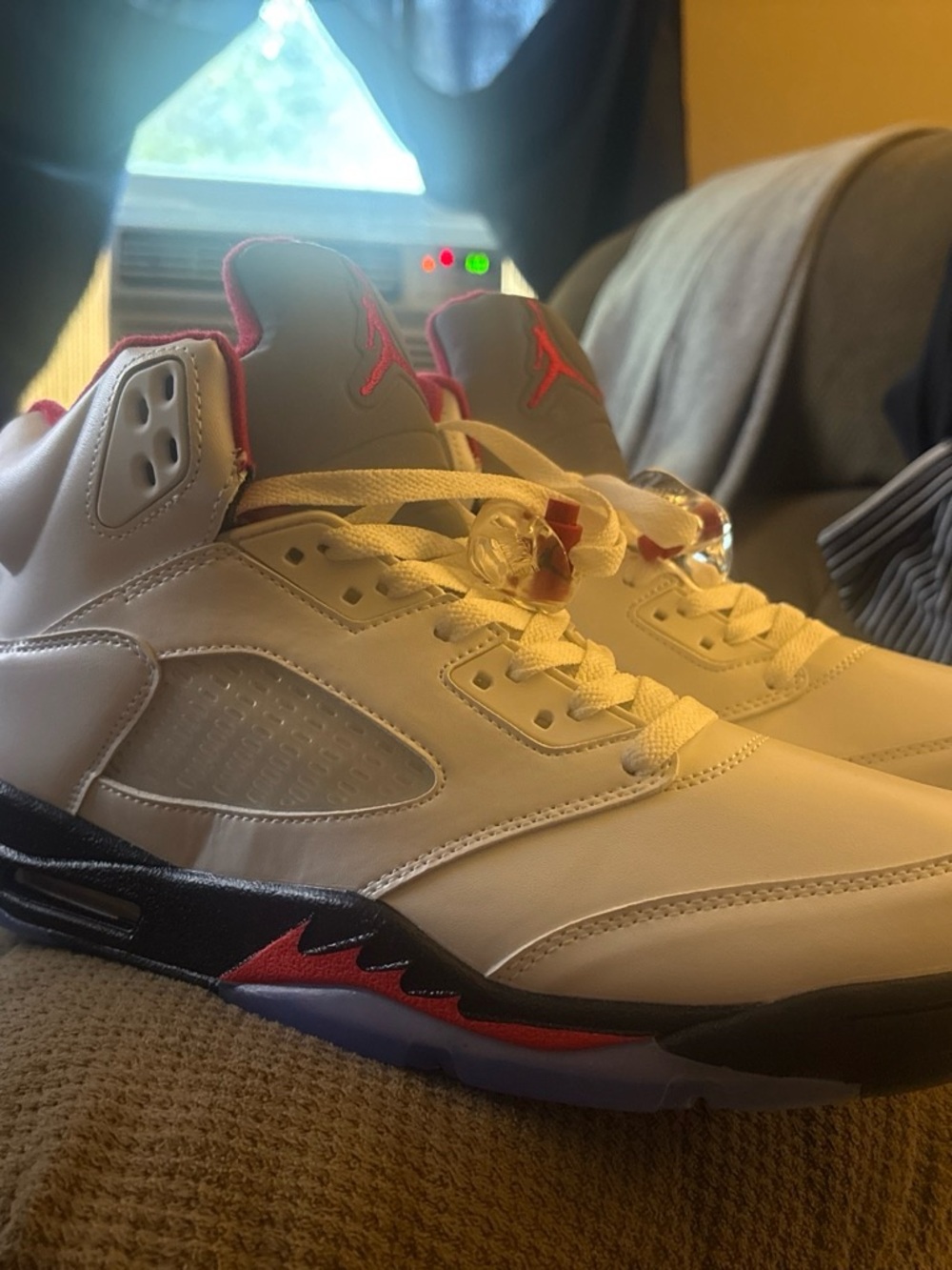 Jordan 5 Fire Red size 12